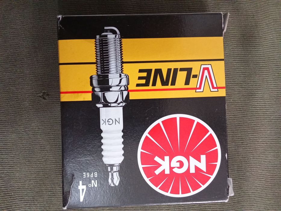 Продам свічки запалювання нові