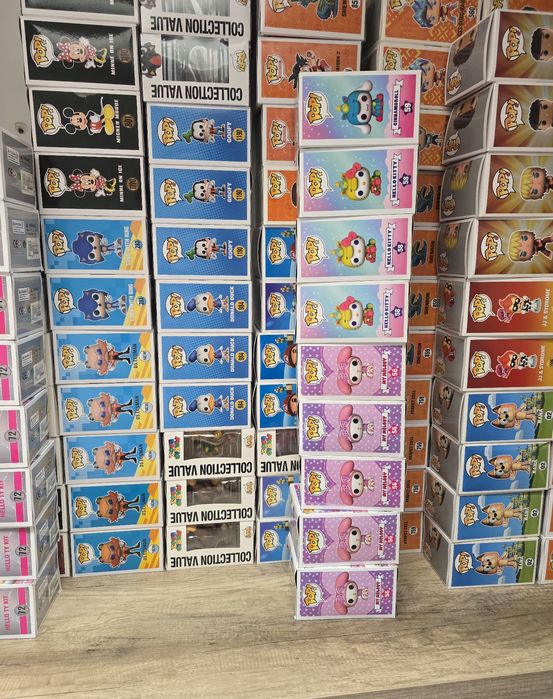 Centenas de figuras para venda