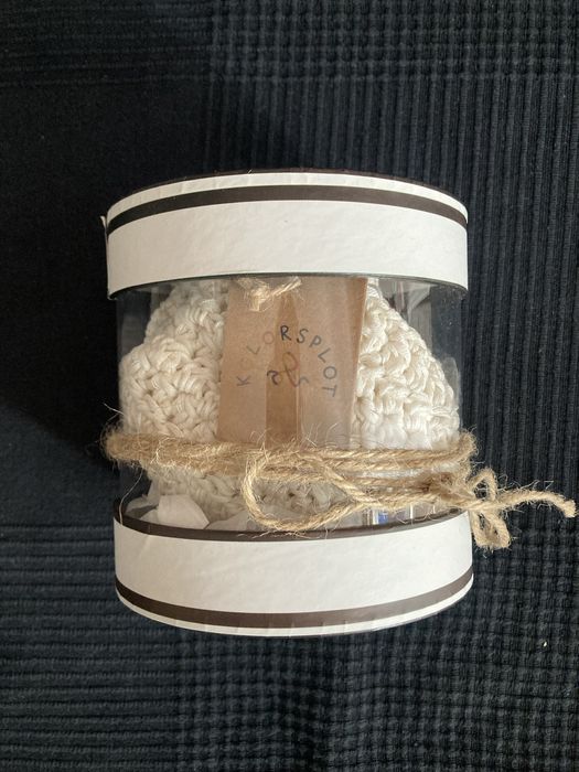 Nowy komplet czapeczka + buciki