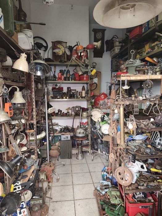 Várias peças antigas para