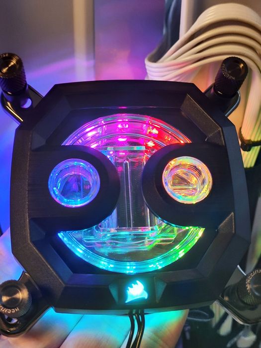 Водоблок Corsair Hydro XSeries C7 RGB PRO для процесорів 1851 1700 1/4