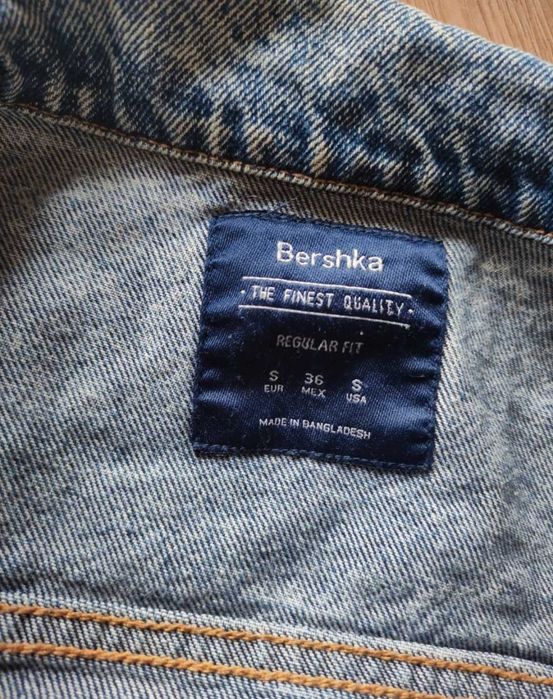 Jeansowa kurtka Bershka