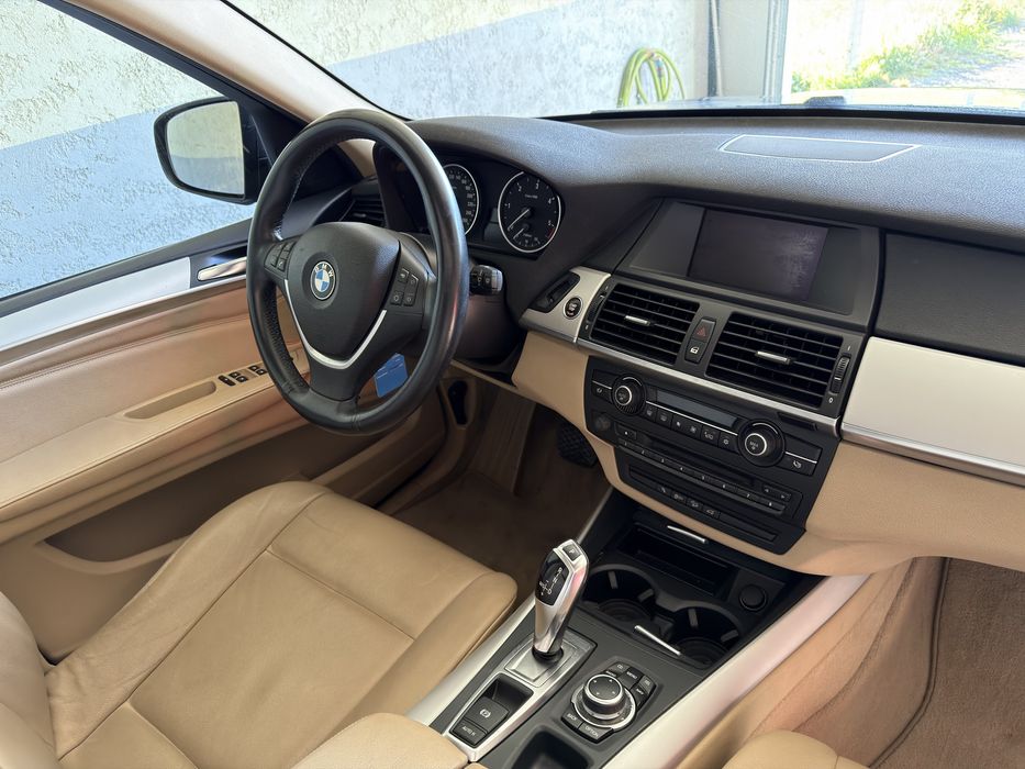 BMW X5 3.0d xDrive 7 lugares - Desde 269€ Mês