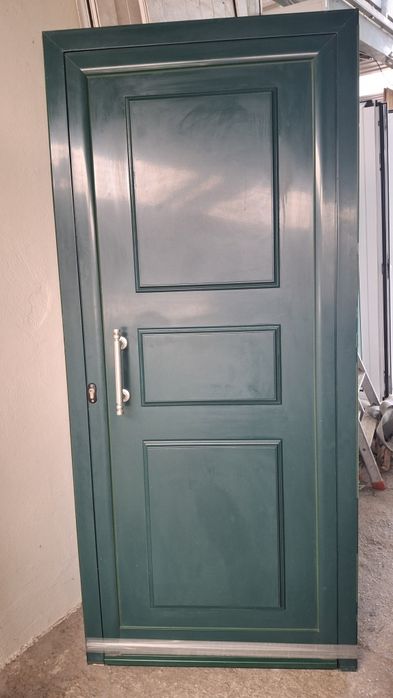 Porta aluminio  corte termico 0,90 x 2,00