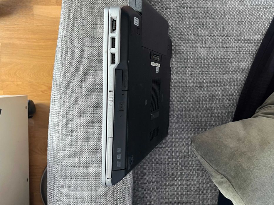 Laptop DELL Latitude E6420