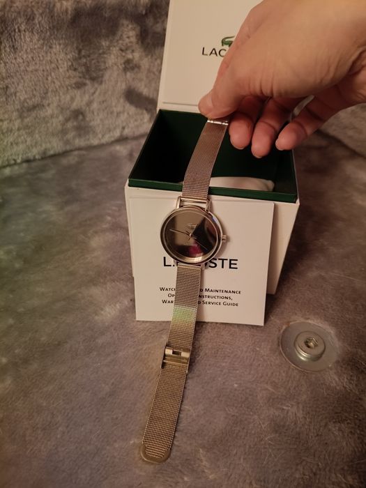 Elegancki damski zegarek Lacoste