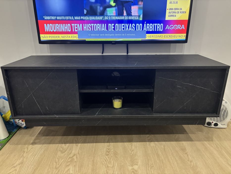 Mesa para tv sala