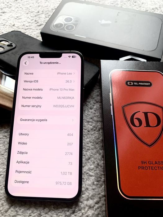 Iphone 13 Pro Max 1TB plus 4 case