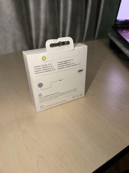 Бездротова зарядка Mag Safe Apple 2m