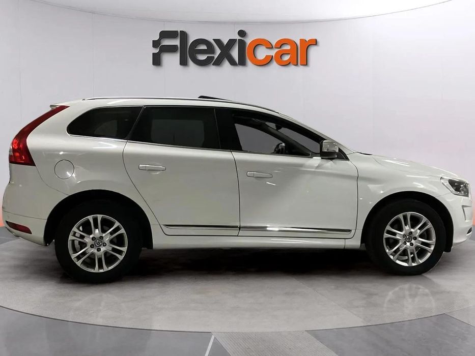 Volvo XC 60 2.0 D4 Momentum Plus Geartronic