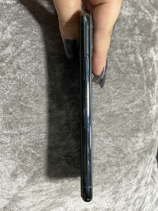 iPhone 11 Pro Midnight Green