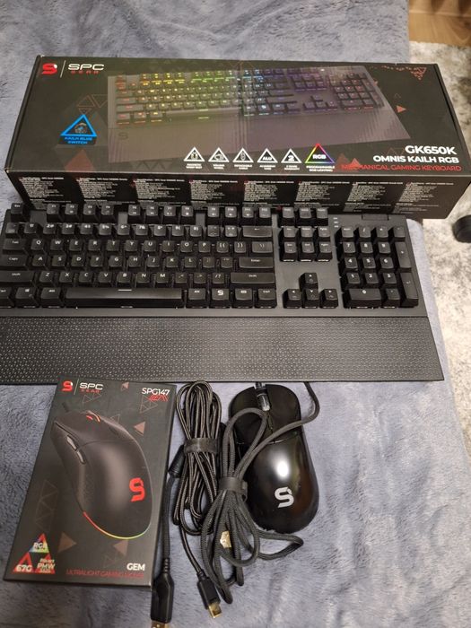 Zestaw gamingowy klawiatura i myszka