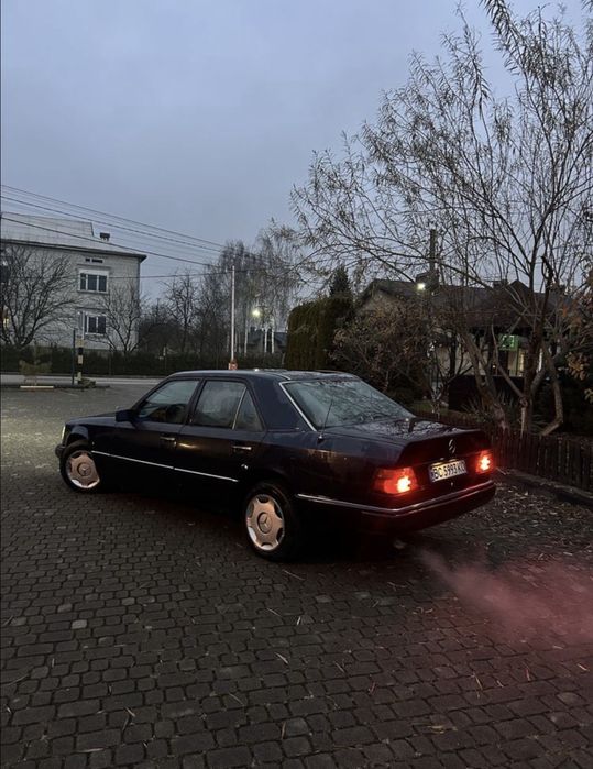 Мерседес 124 автомат