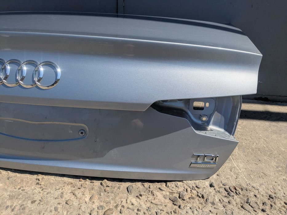 Кришка Багажника Audi A4 B9 Колір LZ7G Ауді А4Б9 Оригинал