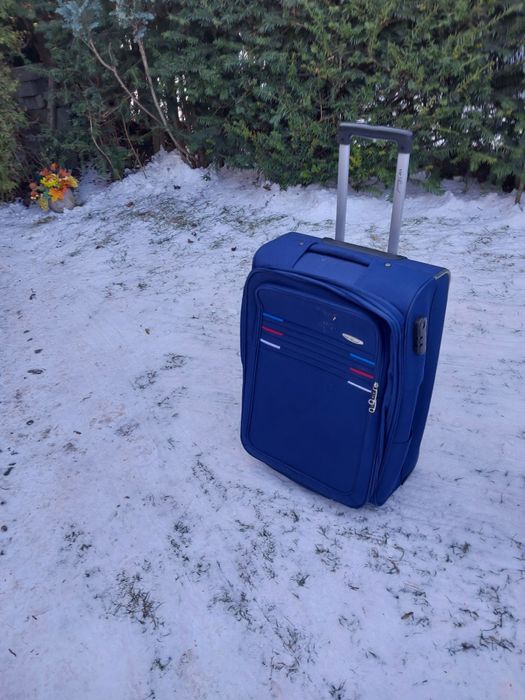 Sprzedam walizkę 46x30 wysokość 72 cm