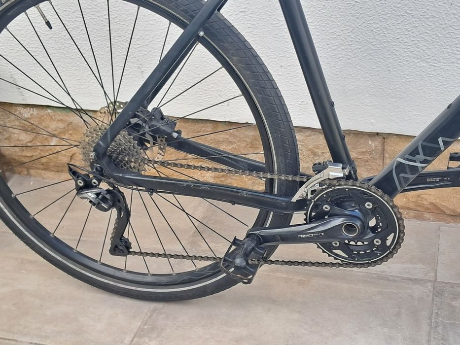 Bicicleta Cube Travel roda 28 3x10 XT