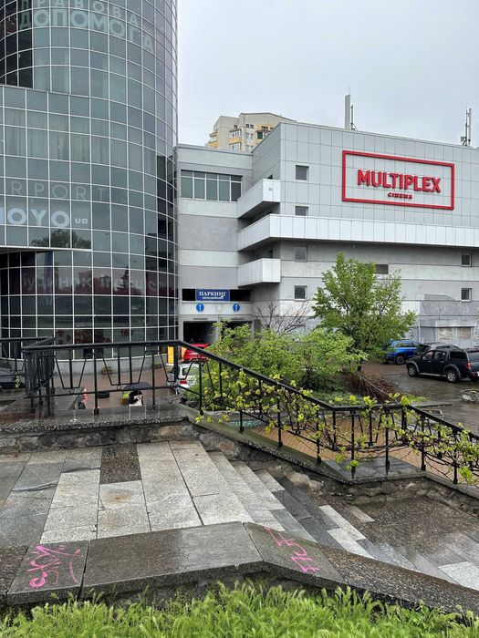 продаж 20+33 машиномісць паркінгу в ТЦ"Комод" М"Лівобережна" Аукціон