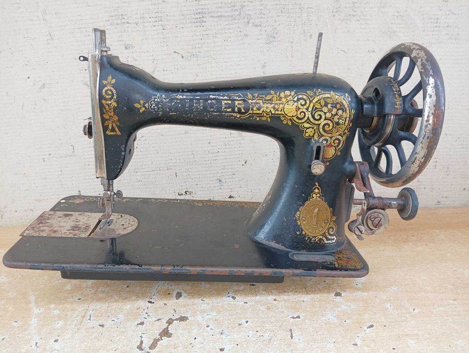 Stara maszyna do szycia - Singer - nr 099325