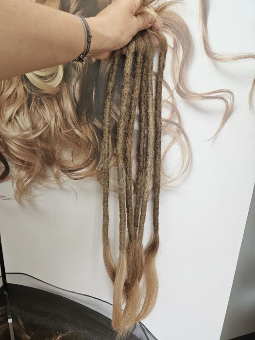 Komplet dredów 6szt blond z wypuszczona koncowka włosy naturalne dziewicze blond