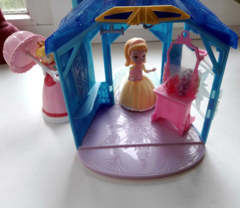 Домик - замок Disney Frozen MagiClip Flip Elsa and Anna ОРИГИНАЛ куклы
