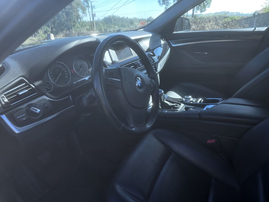BMW 518d Luxury (2016) | Conforto, Elegância e Economia