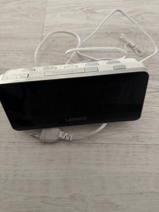 Radio budzik w bardzo dobrym stanie