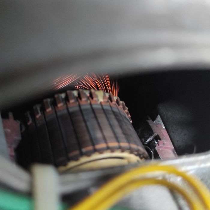 Двигатель от стиральной машины