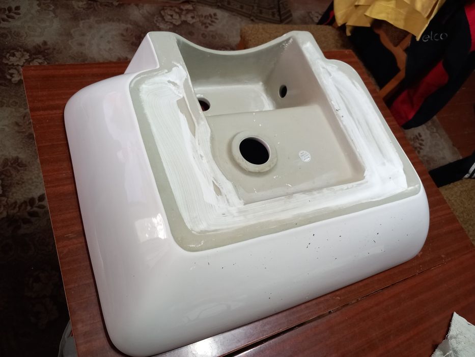 Умивальник Agnes.  Польща