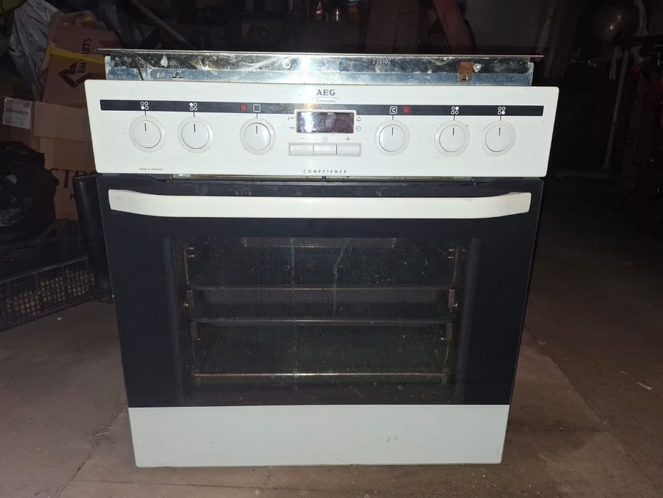 Духова шафа+верхня електроплита AEG
