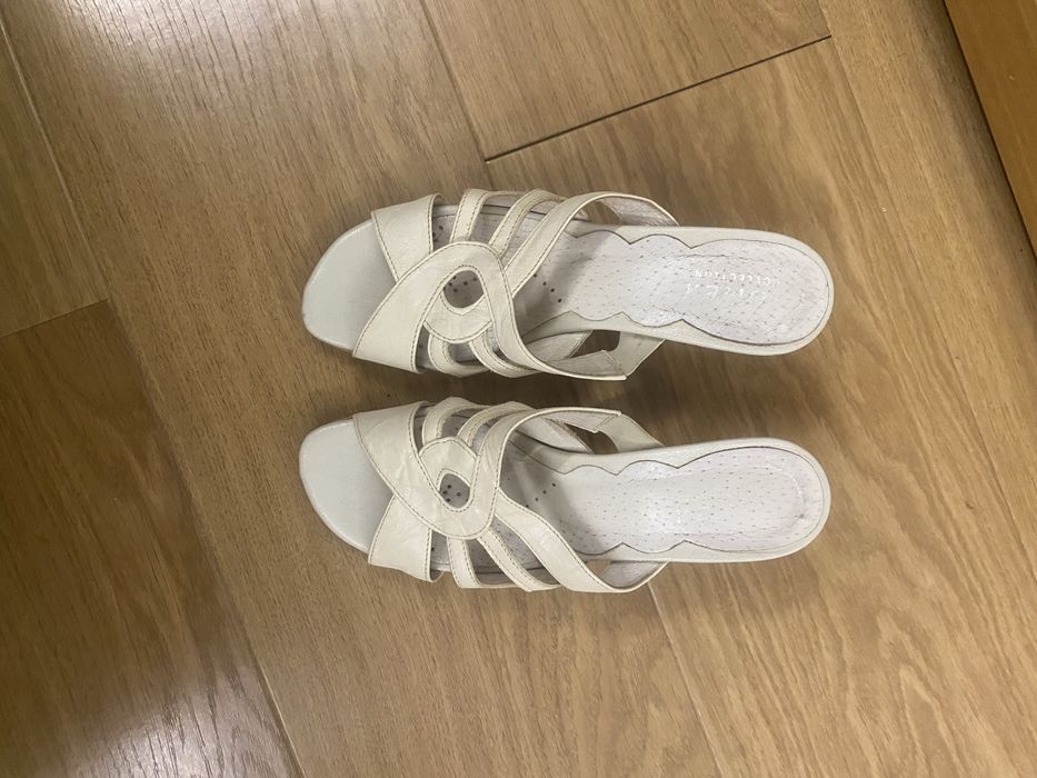 Klapki damskie skóra naturalna ecru rozm 37