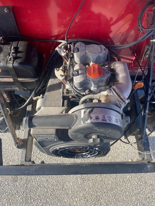 Tratorcarro 4x4 motor 2 cilindros