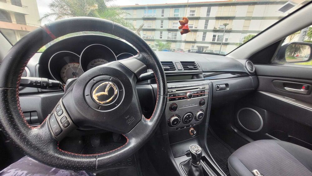 Mazda 3 1.6 (105cv) Sedan | Apenas 175.000 km | Estimado & Fiável