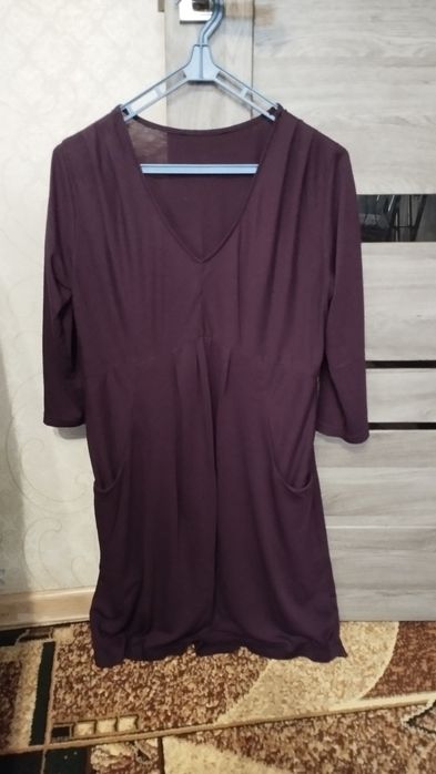 Подарую речі 48 розмір