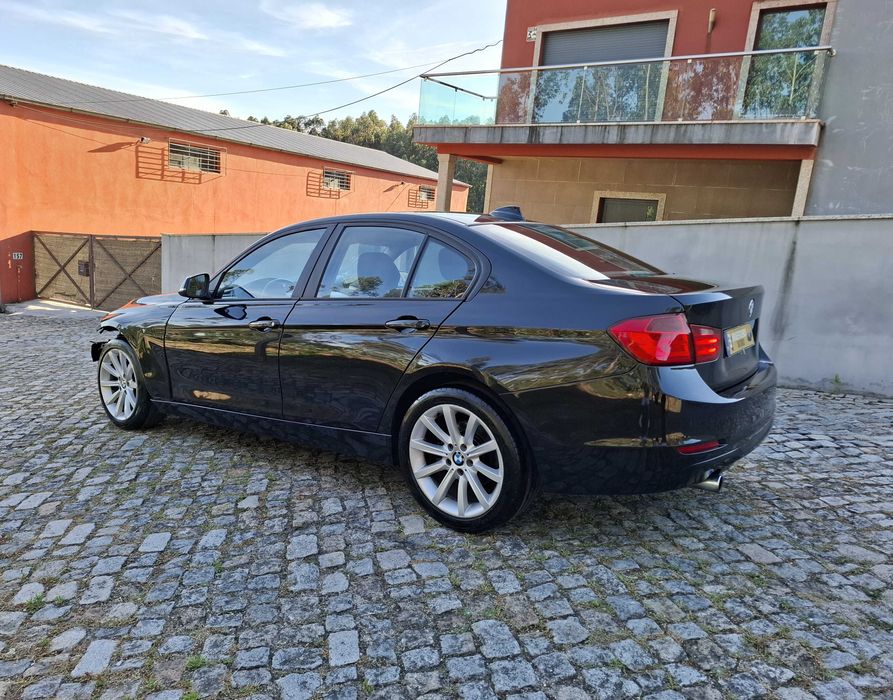BMW 316 d Modern Line Apenas 187 Mil kms  (MOTOR 2.0) DE 2012