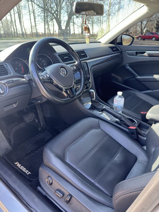 Volkswagen Passat B7 NMS 1.8TSI 2015 року