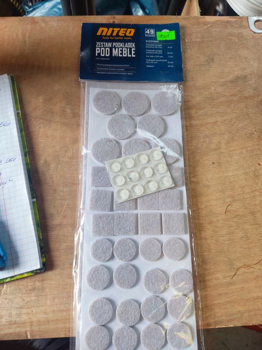 Zestaw podkładek pod meble