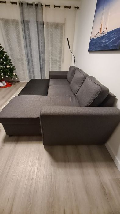 Sofá cinzento em boas condições