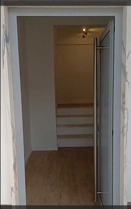 Aluguer de T0 Mobilado (30 m²) em R/C de Moradia | Quinta do Conde (Entrada em Dezembro)