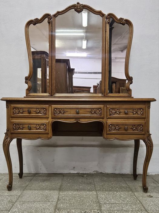 Francuska toaletka ludwikowska z szufladami /