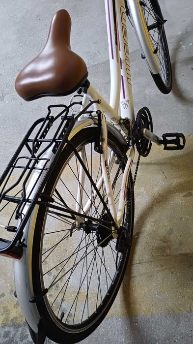 Bicicleta de senhora