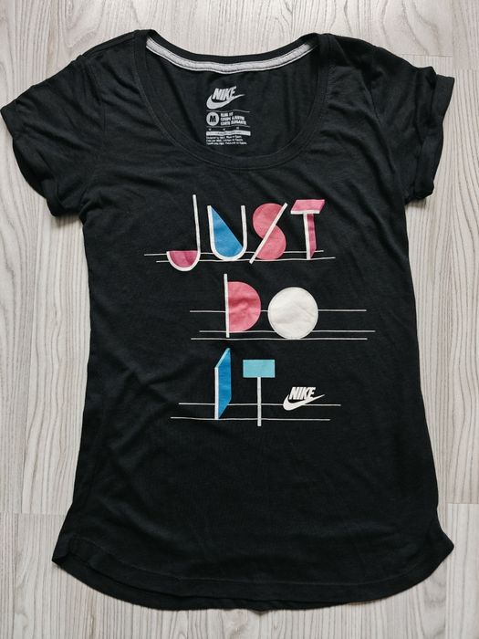 Nike bluzka, t-shirt z krótkim rękawem damska rozmiar M
