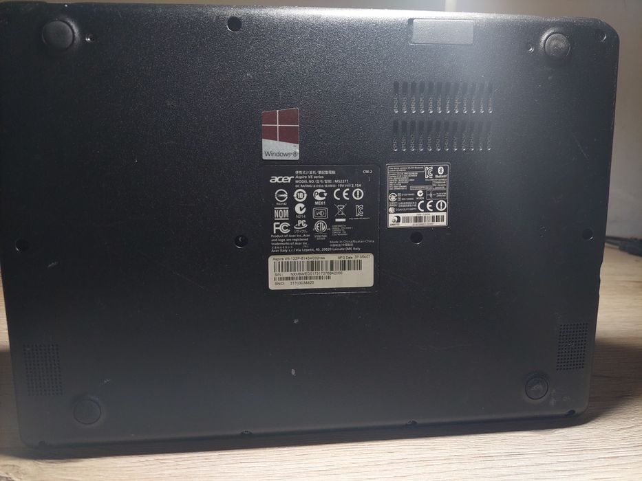 Sprzedam laptopa acer v5 122
