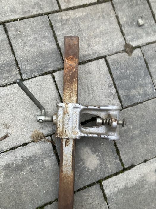 Glebogryzarka RM 1109 samobierzna, nośnik narzedzi, profesionalna