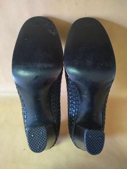 Sapatos em pele tam. 36 novos  vintage