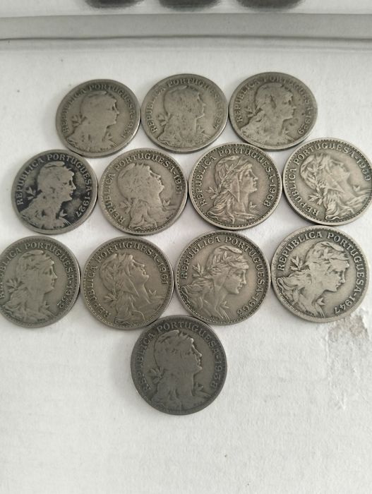 lote de 12 moedas de 50 centavos antigas
