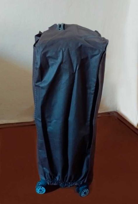 Чохол для валізи середній