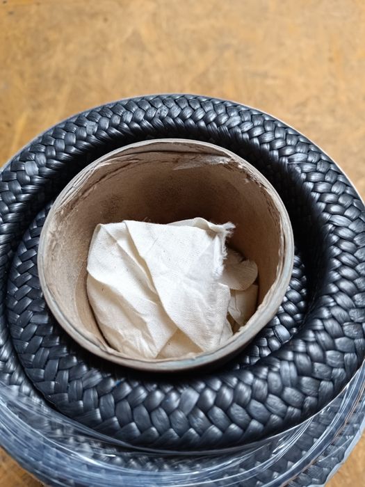 Sprzedam sznur grafitowy