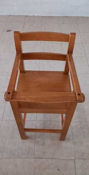 cadeira de refeições á mesa para criança  (pf ver todas as fotos)