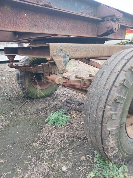 Продам  ступиці  на 2 птс4. На  6 і 8 шпильок.