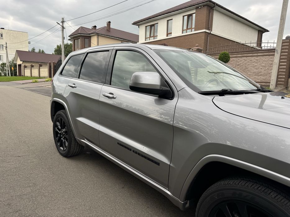 2020 Jeep Grand Cherokee в идеале с ГБО